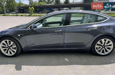 Седан Tesla Model 3 2020 в Шепетовке