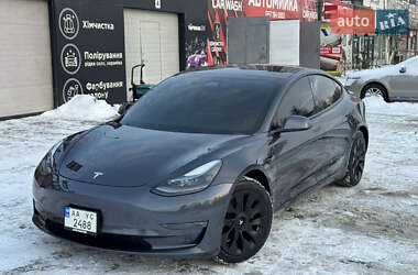 Седан Tesla Model 3 2021 в Киеве