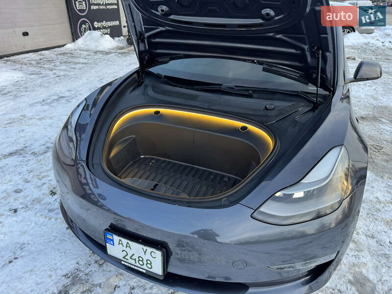 Седан Tesla Model 3 2021 в Киеве фото 11 Седан Tesla Model 3 2021 в Киеве