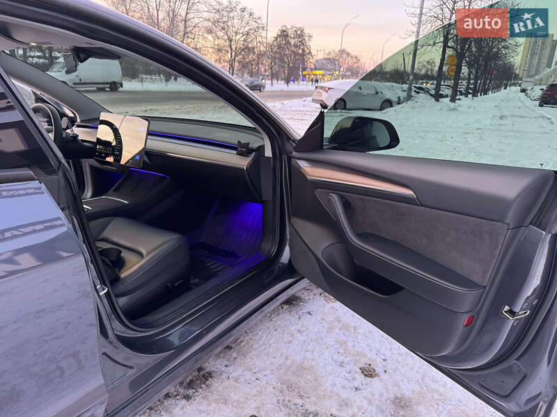 Седан Tesla Model 3 2021 в Киеве фото 28 Седан Tesla Model 3 2021 в Киеве