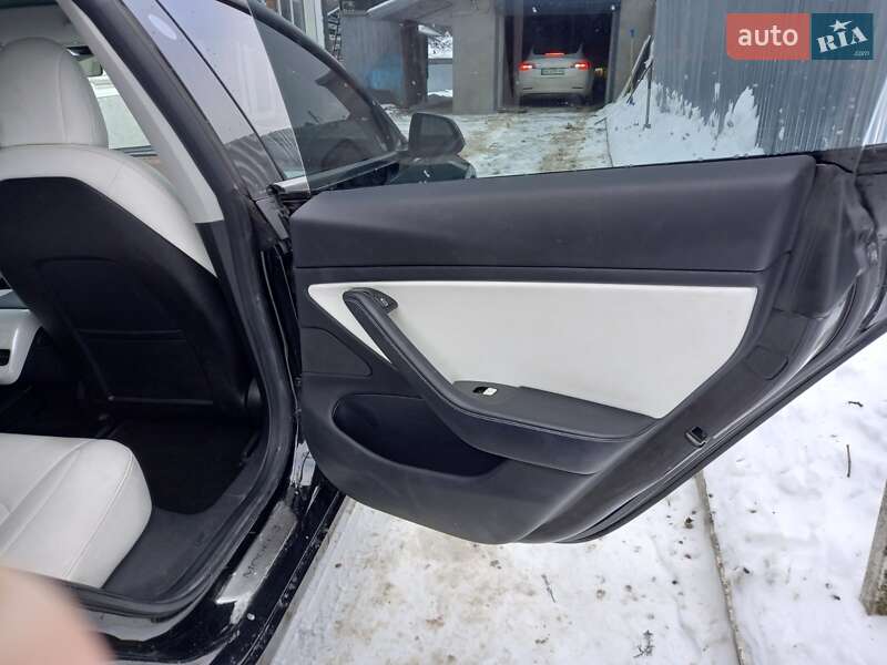 Седан Tesla Model 3 2018 в Каменец-Подольском