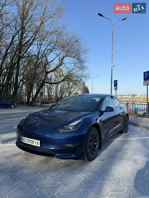 Седан Tesla Model 3 2022 в Тернополе фото Седан Tesla Model 3 2022 в Тернополе