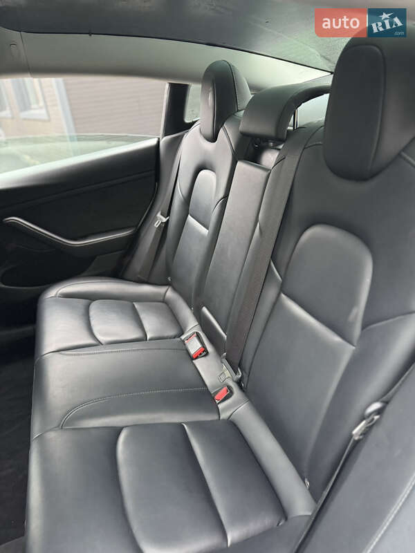 Седан Tesla Model 3 2022 в Одессе
