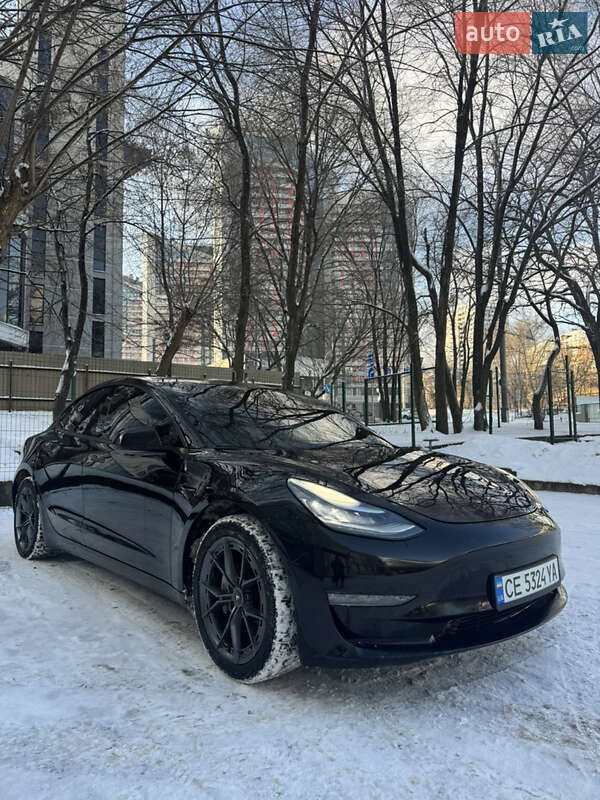 Седан Tesla Model 3 2018 в Киеве
