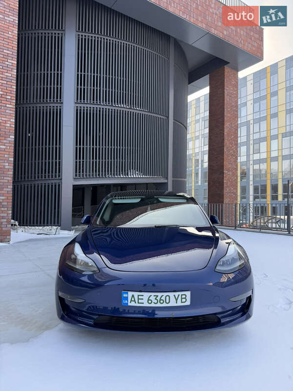 Седан Tesla Model 3 2023 в Днепре