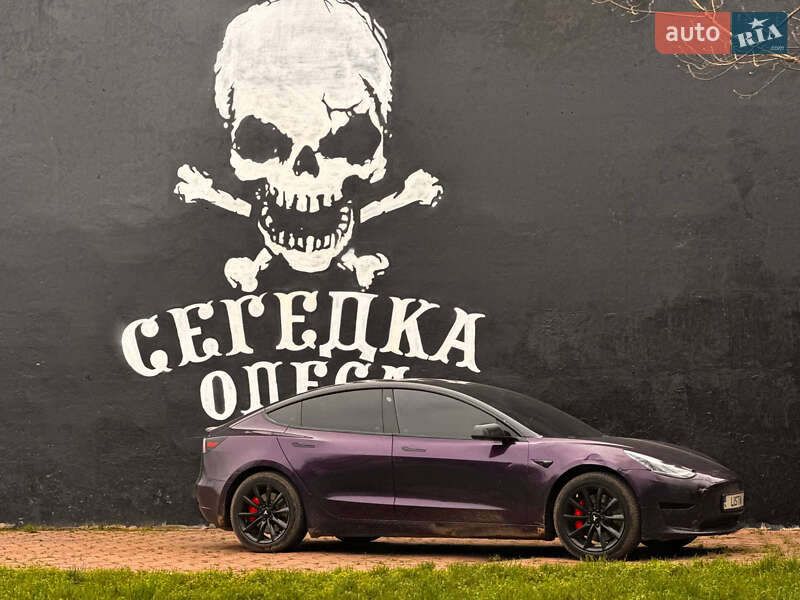 Седан Tesla Model 3 2018 в Черноморске