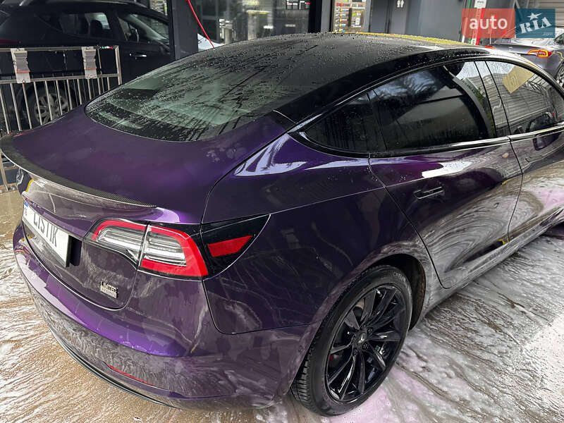 Седан Tesla Model 3 2018 в Черноморске