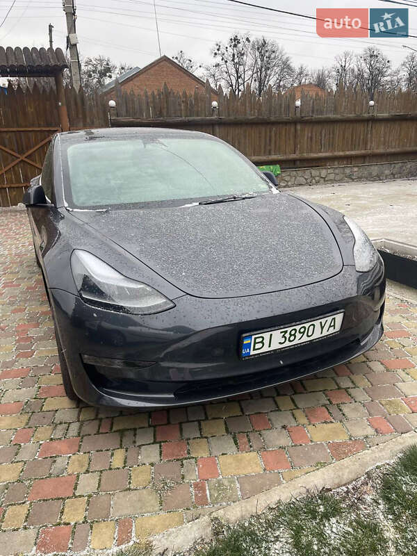 Седан Tesla Model 3 2023 в Полтаве