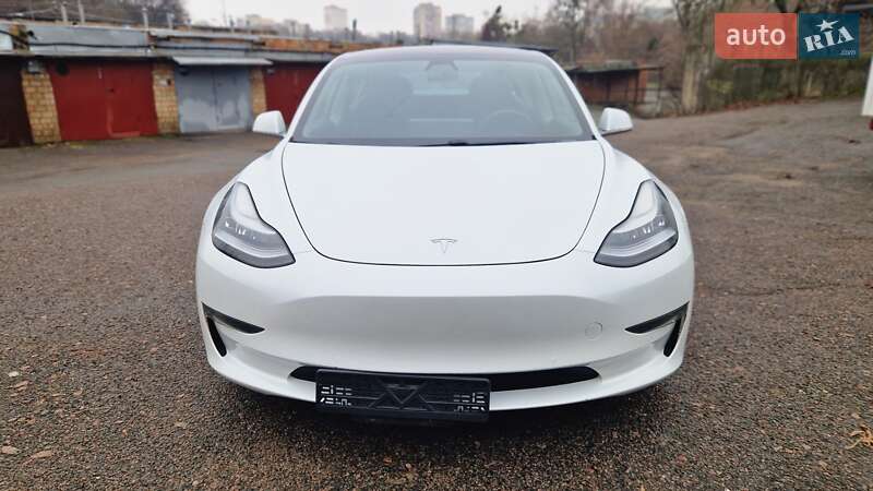Седан Tesla Model 3 2020 в Киеве фото 21 Седан Tesla Model 3 2020 в Киеве