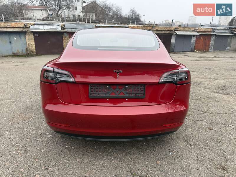 Седан Tesla Model 3 2018 в Киеве
