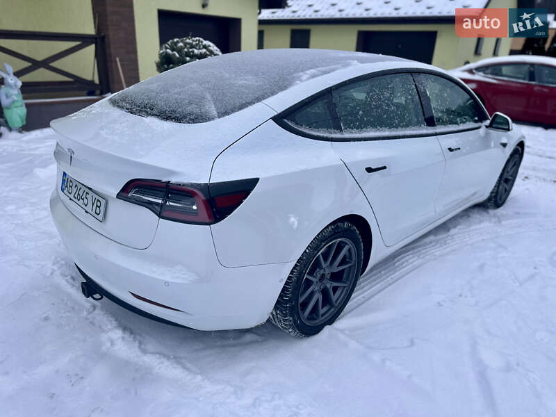 Седан Tesla Model 3 2021 в Виннице