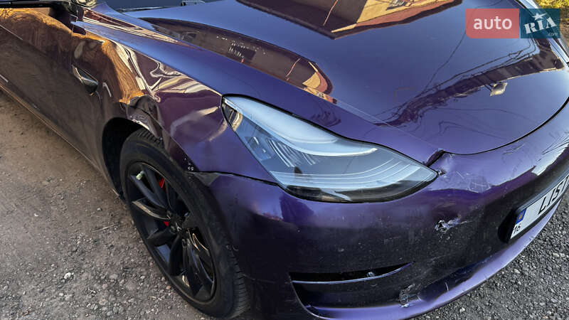 Седан Tesla Model 3 2018 в Черноморске