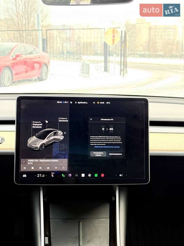 Седан Tesla Model 3 2020 в Киеве