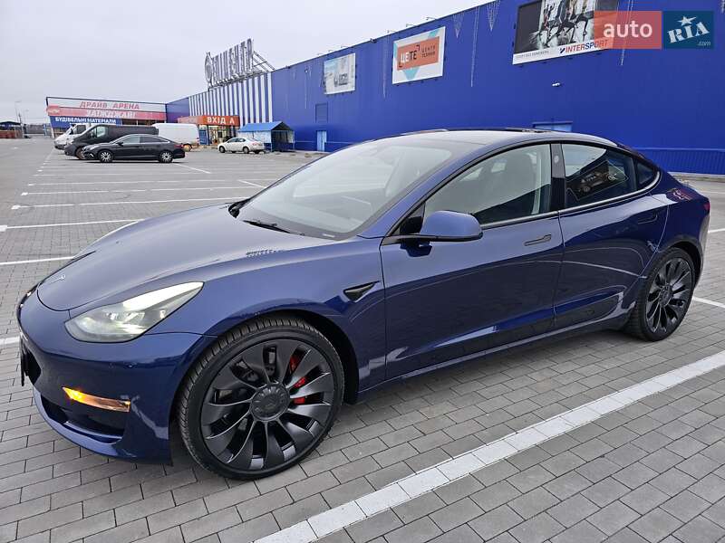 Tesla Model 3 2023