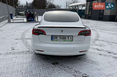 Седан Tesla Model 3 2021 в Миколаєві