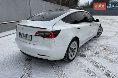 Седан Tesla Model 3 2021 в Миколаєві