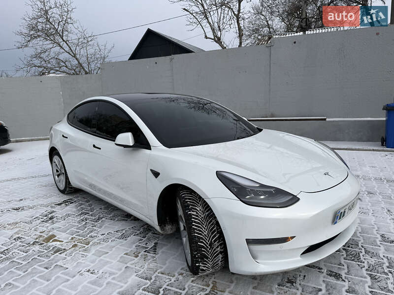 Седан Tesla Model 3 2021 в Миколаєві