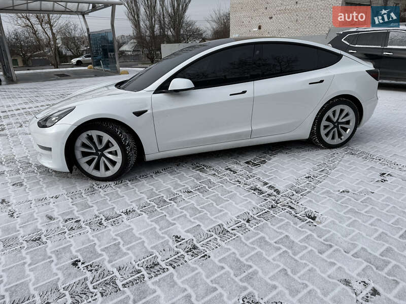 Седан Tesla Model 3 2021 в Миколаєві