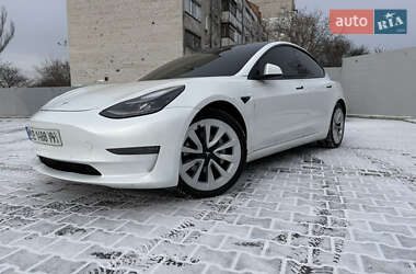 Седан Tesla Model 3 2021 в Миколаєві