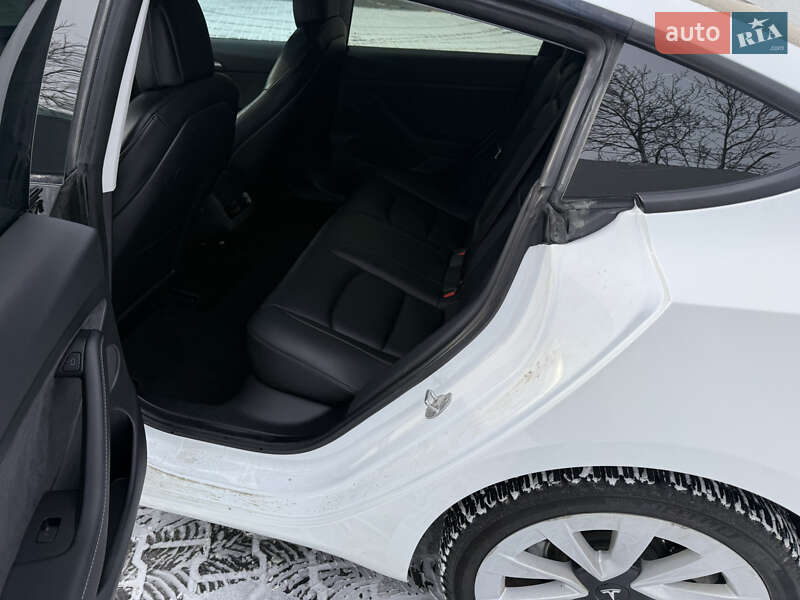 Седан Tesla Model 3 2021 в Миколаєві