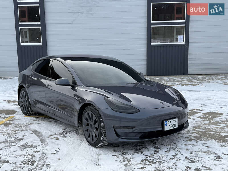 Седан Tesla Model 3 2018 в Золотоноше