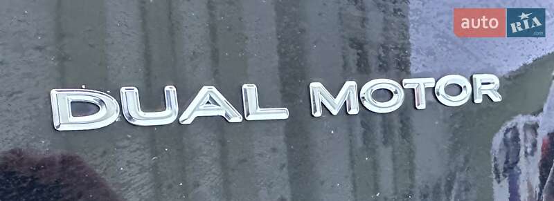 Седан Tesla Model 3 2022 в Рівному