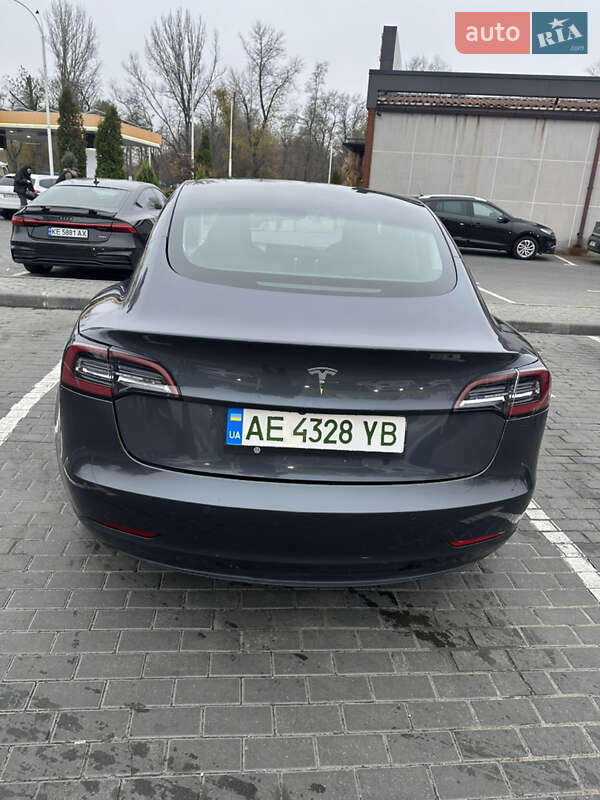 Седан Tesla Model 3 2021 в Днепре