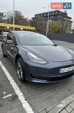 Седан Tesla Model 3 2021 в Днепре