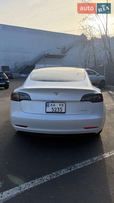 Седан Tesla Model 3 2022 в Одессе