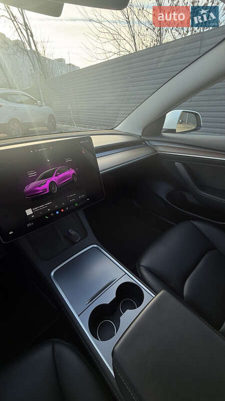 Седан Tesla Model 3 2022 в Одессе