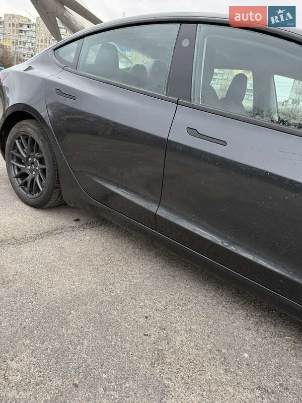 Седан Tesla Model 3 2024 в Днепре