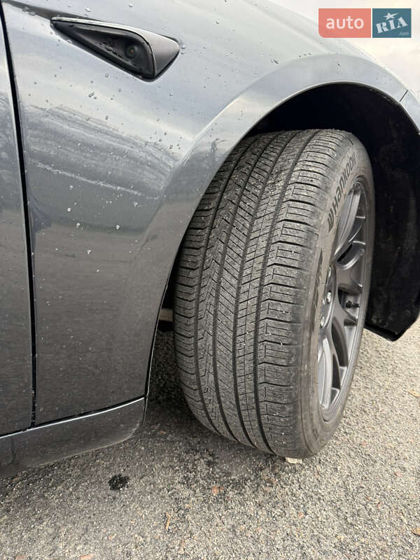 Седан Tesla Model 3 2024 в Днепре