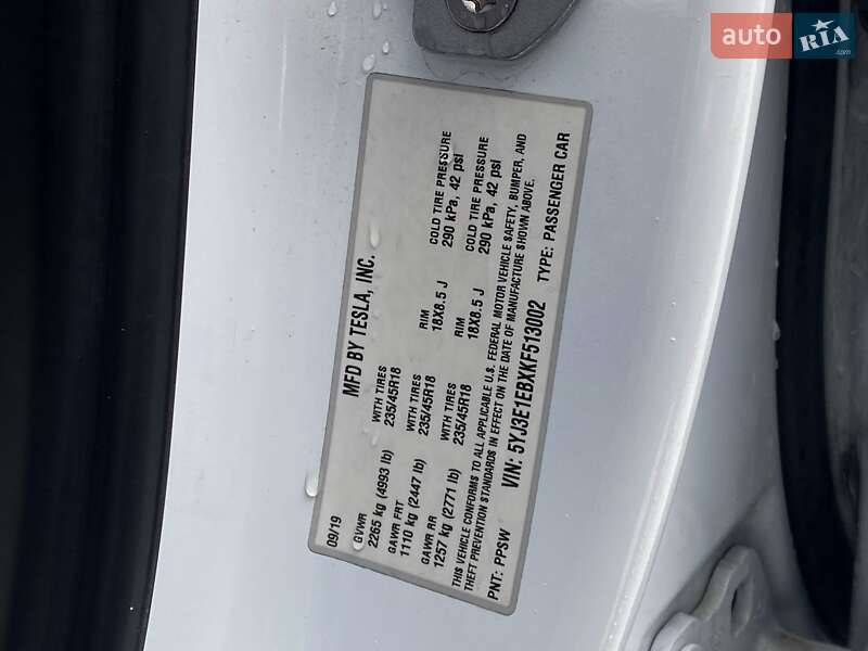 Седан Tesla Model 3 2019 в Киеве фото 27 Седан Tesla Model 3 2019 в Киеве