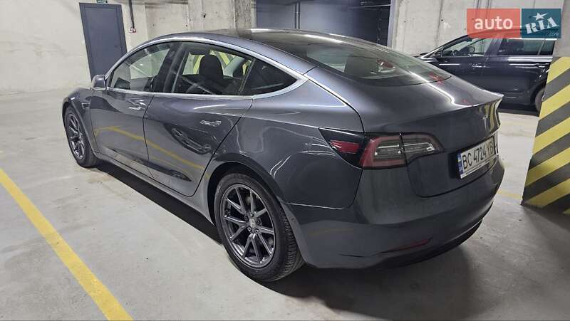 Седан Tesla Model 3 2019 в Львові фото 3 Седан Tesla Model 3 2019 в Львові