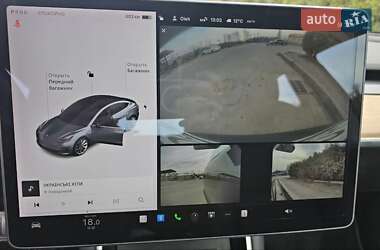 Седан Tesla Model 3 2019 в Львові