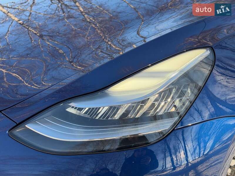 Седан Tesla Model 3 2020 в Ахтырке