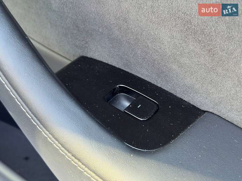 Седан Tesla Model 3 2020 в Ахтырке