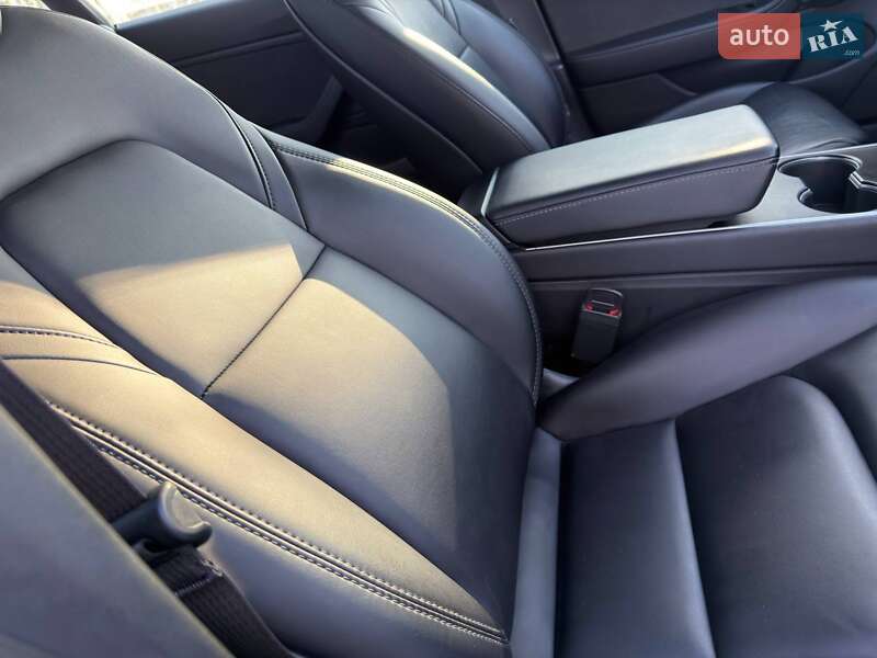 Седан Tesla Model 3 2020 в Ахтырке