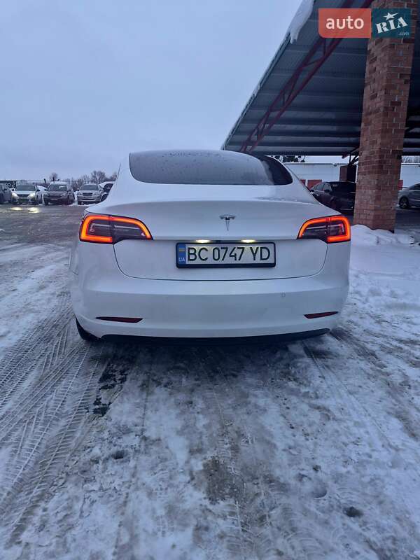 Седан Tesla Model 3 2019 в Львове фото 10 Седан Tesla Model 3 2019 в Львове
