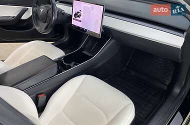 Седан Tesla Model 3 2018 в Одессе