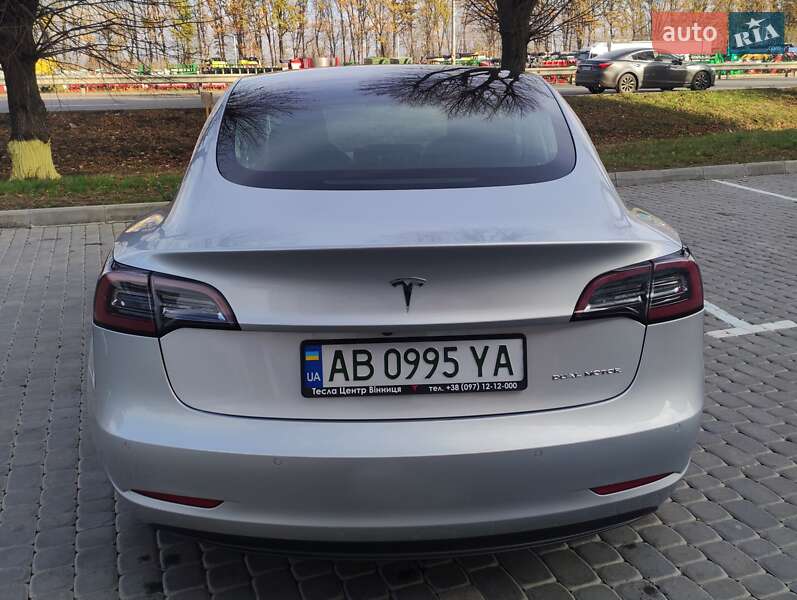 Седан Tesla Model 3 2018 в Вінниці