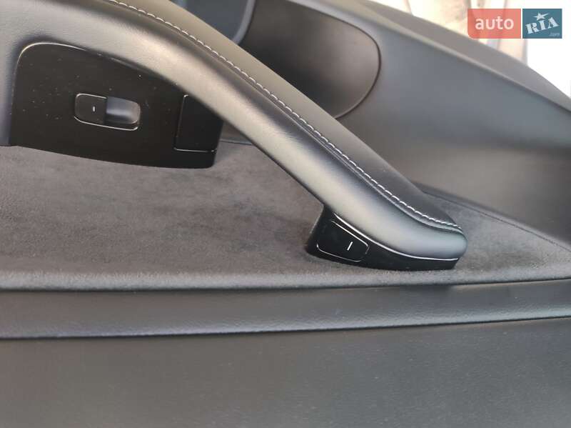 Седан Tesla Model 3 2018 в Вінниці