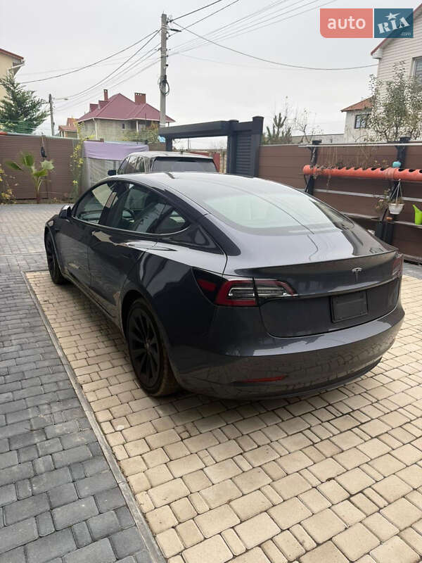 Седан Tesla Model 3 2022 в Одессе