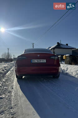 Седан Tesla Model 3 2022 в Стрые
