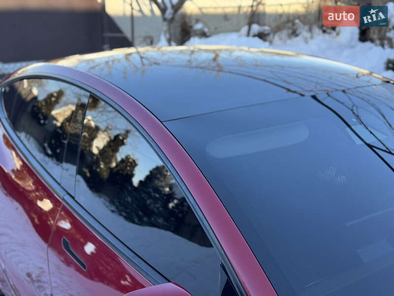 Седан Tesla Model 3 2021 в Ивано-Франковске