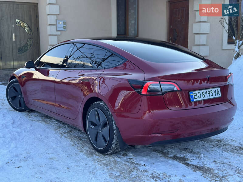 Седан Tesla Model 3 2021 в Ивано-Франковске
