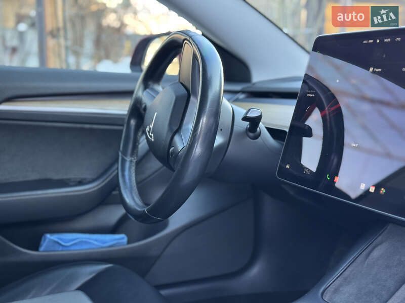 Седан Tesla Model 3 2021 в Ивано-Франковске