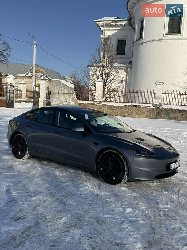 Седан Tesla Model 3 2024 в Білій Церкві