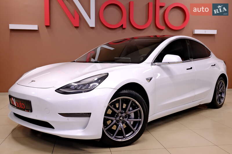 Седан Tesla Model 3 2019 в Одессе
