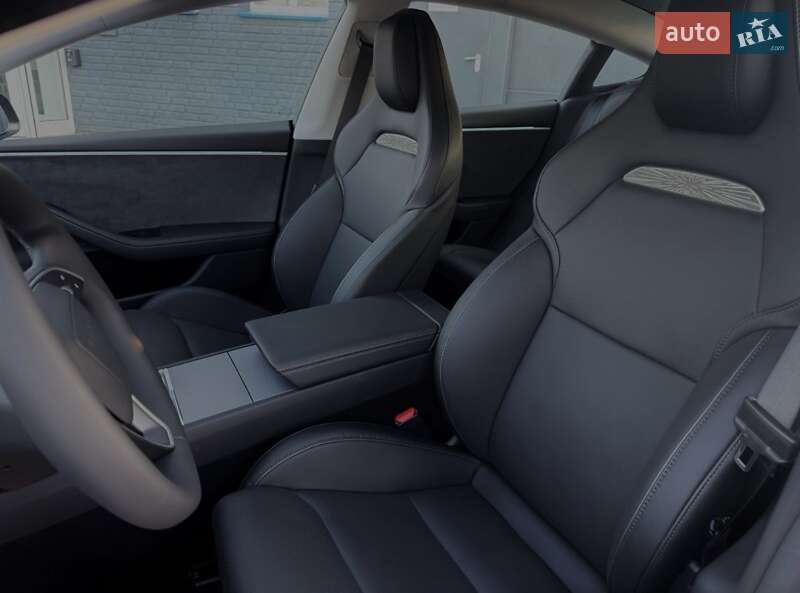 Седан Tesla Model 3 2024 в Киеве фото 3 Седан Tesla Model 3 2024 в Киеве
